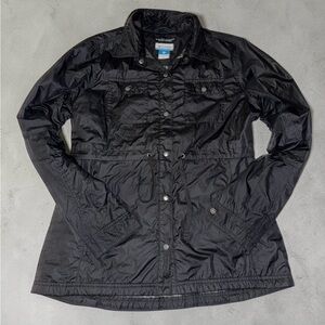 Columbia Black Packable Anorak with Drawstring Waist